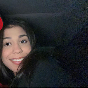 Meet your Posher, Lara